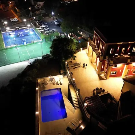 Badima - Con Piscina Villa