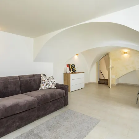 Badima - Sicily House